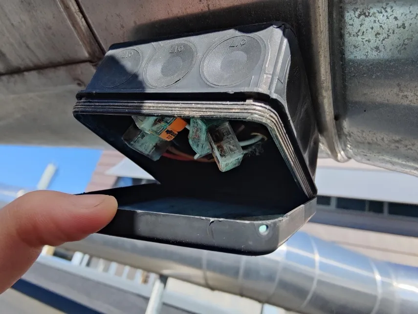 Samledåse ved BMS-anlæg kontrolleret ved 1-årsgennemgang