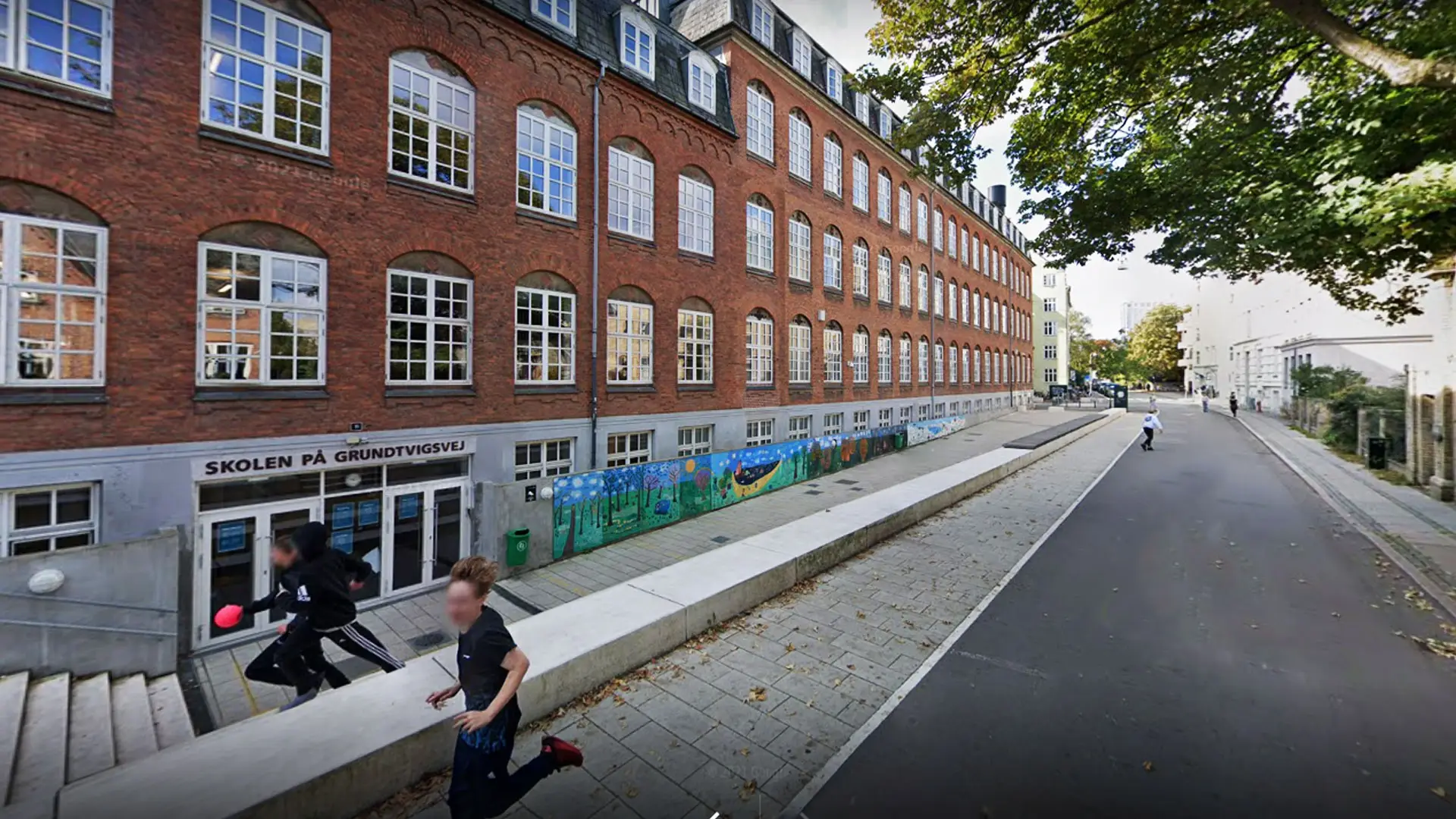 Skolen ved Grundtvigsvej, Hoppeloppen